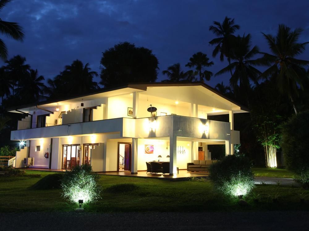 Oreeka - Katunayake Airport Transit Hotels Exterior foto